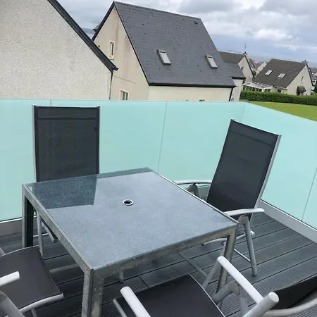 Holiday Enniscrone/surf אניסקרון